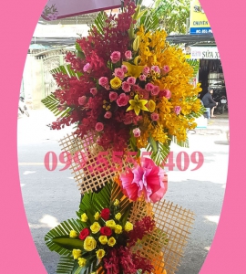 Kệ Hoa Chúc Mừng KT067