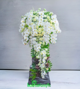 Vòng Hoa Chia Buồn Cao Cấp CB194
