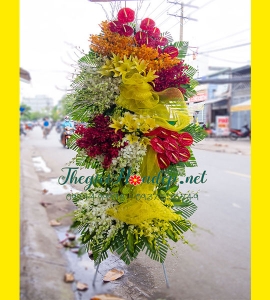 Kệ Hoa Chúc Mừng Khổng Lồ Tầm Cao Mới KT091