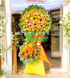 Kệ Hoa Hướng Dương Chúc Mừng KT200