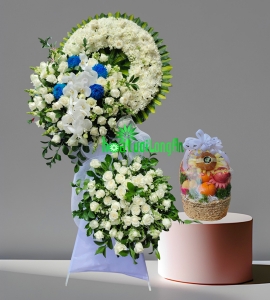 Vòng Hoa Và Trái Cây Chia Buồn CM021